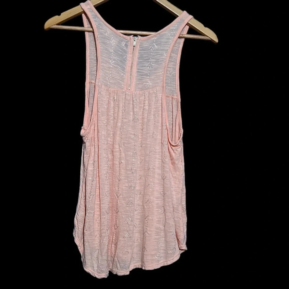 American Eagle light pink sheer top. Size medium (M) - Picture 4 of 5